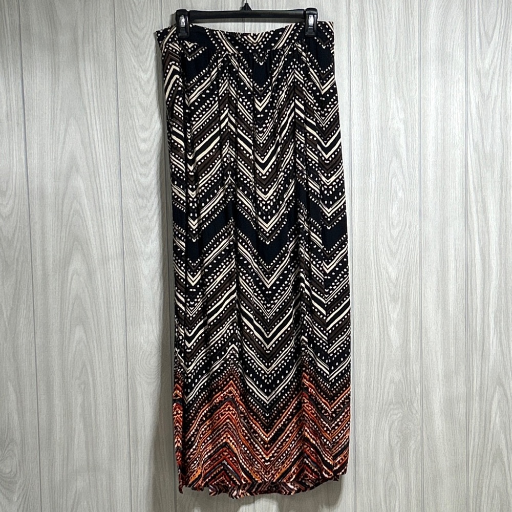 ZOZO Chevron Pattern Maxi Skirt Size Medium
